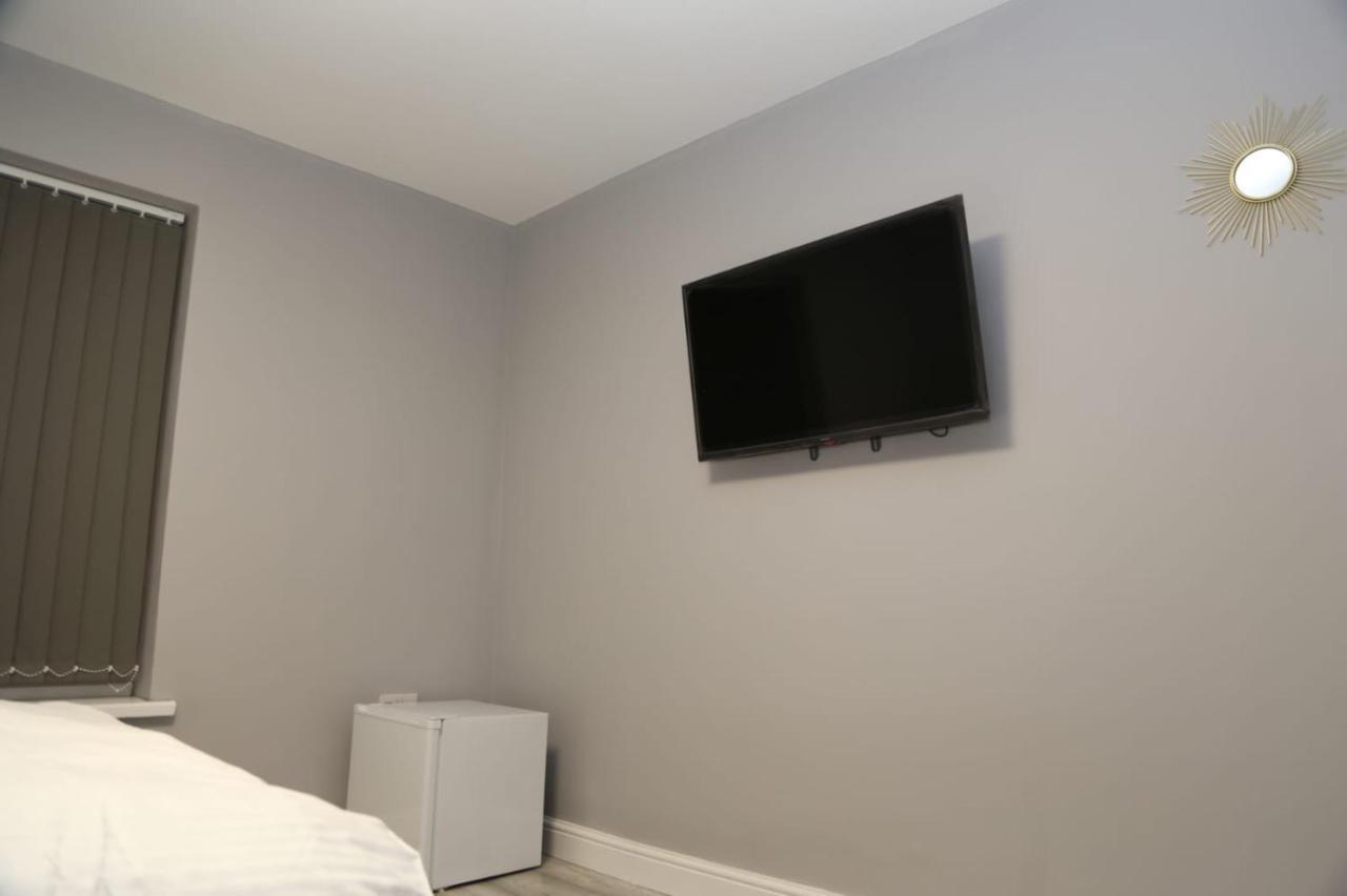 A A Guest Rooms Woolwich Лондон Экстерьер фото