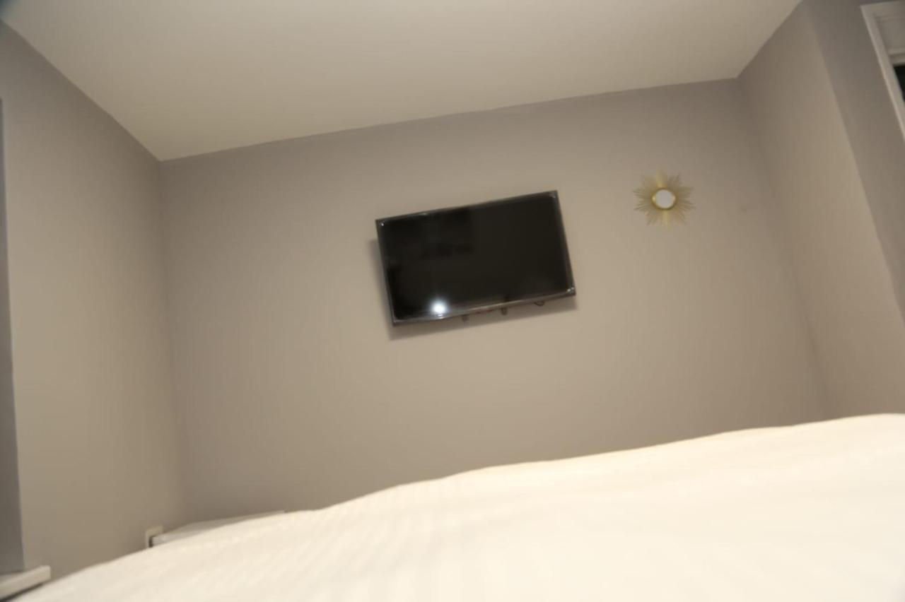 A A Guest Rooms Woolwich Лондон Экстерьер фото